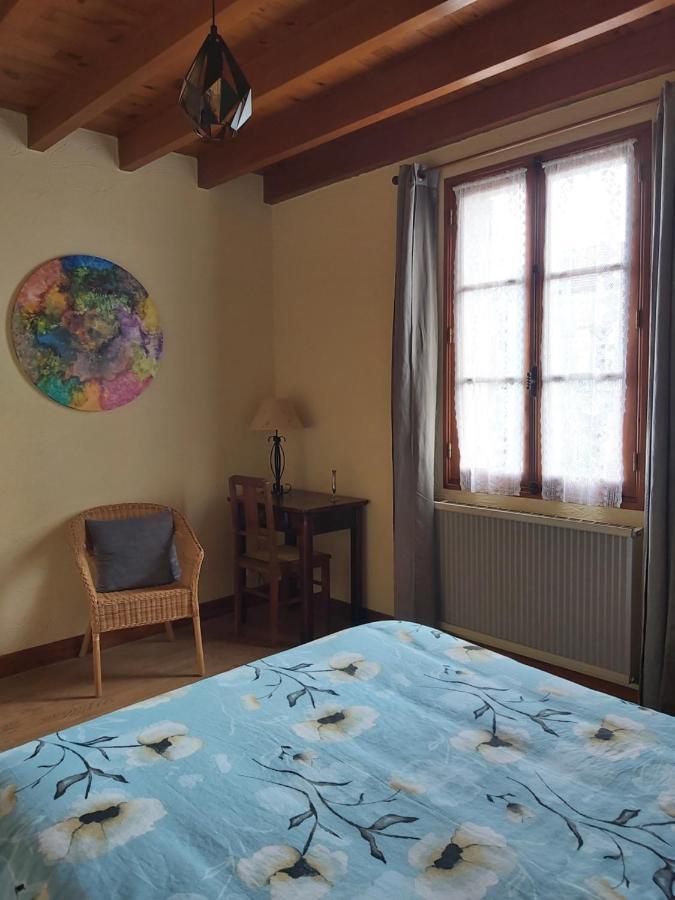O Miroir... Sans Detour Dis-Moi Tout De Ce Sejour Francescas エクステリア 写真